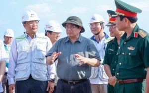 Thủ tướng yêu cầu các cơ quan khẩn trương chuẩn bị đầu tư giai đoạn 2 các dự án cao tốc tại Đồng bằng sông Cửu Long từ 2026-2030