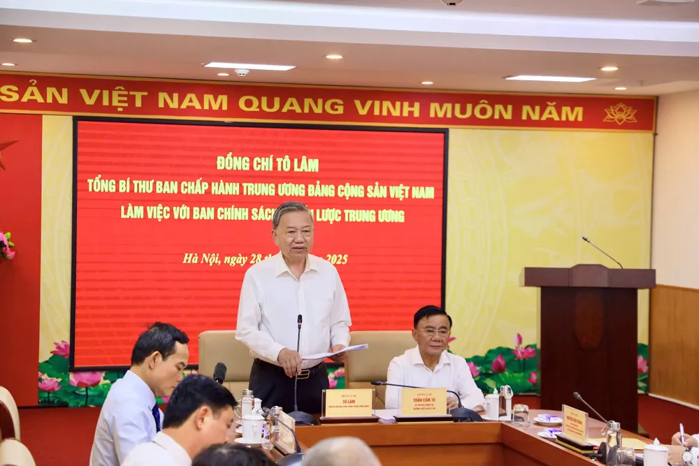 Quang cảnh buổi làm việc của Tổng Bí thư Tô Lâm với Ban Chính sách, chiến lược Trung ương.