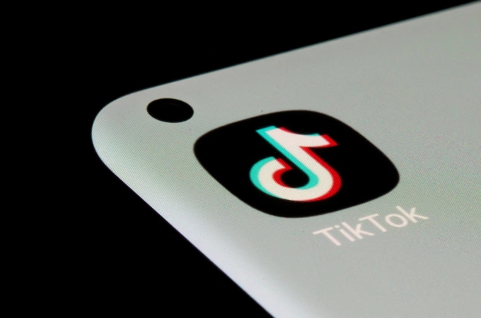 Biểu tượng ứng dụng TikTok trên một điện thoại thông minh chụp ngày 13/7/2021.