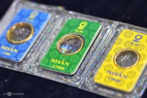 Vàng nhẫn trơn bán tại SJC ở TP HCM. Ảnh: Quỳnh Trần